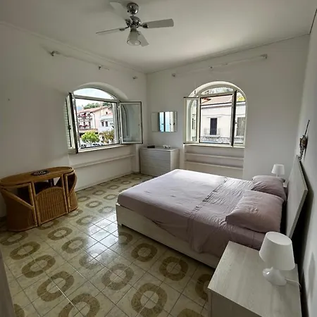 Centralissimo 6 Posti Letto Διαμέρισμα Palinuro